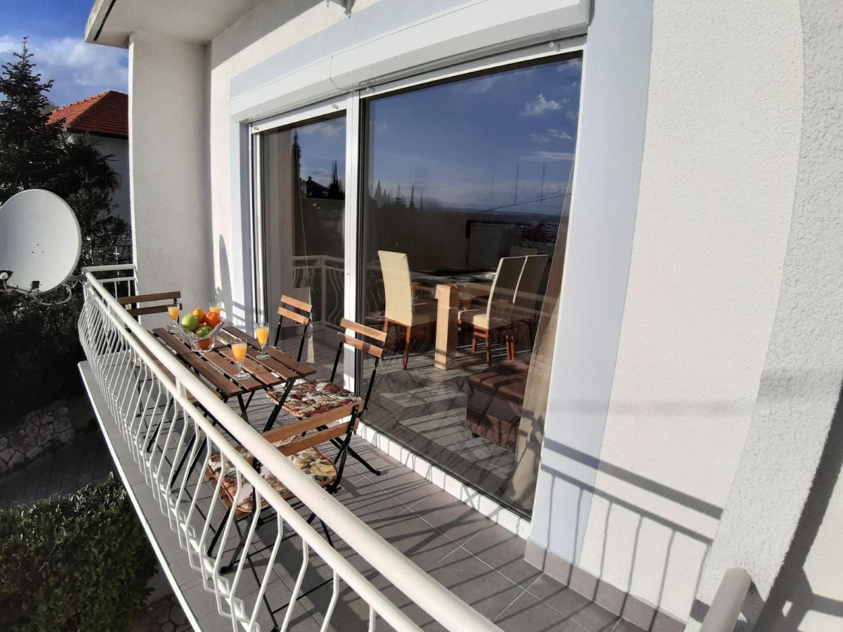 Apartment Elena Dramalj Eksteriør bilde